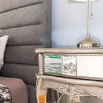 Beautiful 2br High Ceiling/50m From Timeout Market 公寓 *