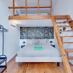 Beautiful 2br High Ceiling/50m From Timeout Market * リスボン