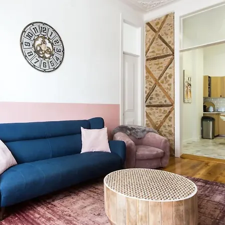 Appartement Beautiful 2br High Ceiling/50m From Timeout Market Lisboa