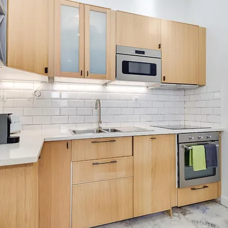 Beautiful 2br High Ceiling/50m From Timeout Market Апартаменти *