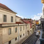 Apartman Beautiful 2br High Ceiling/50m From Timeout Market *